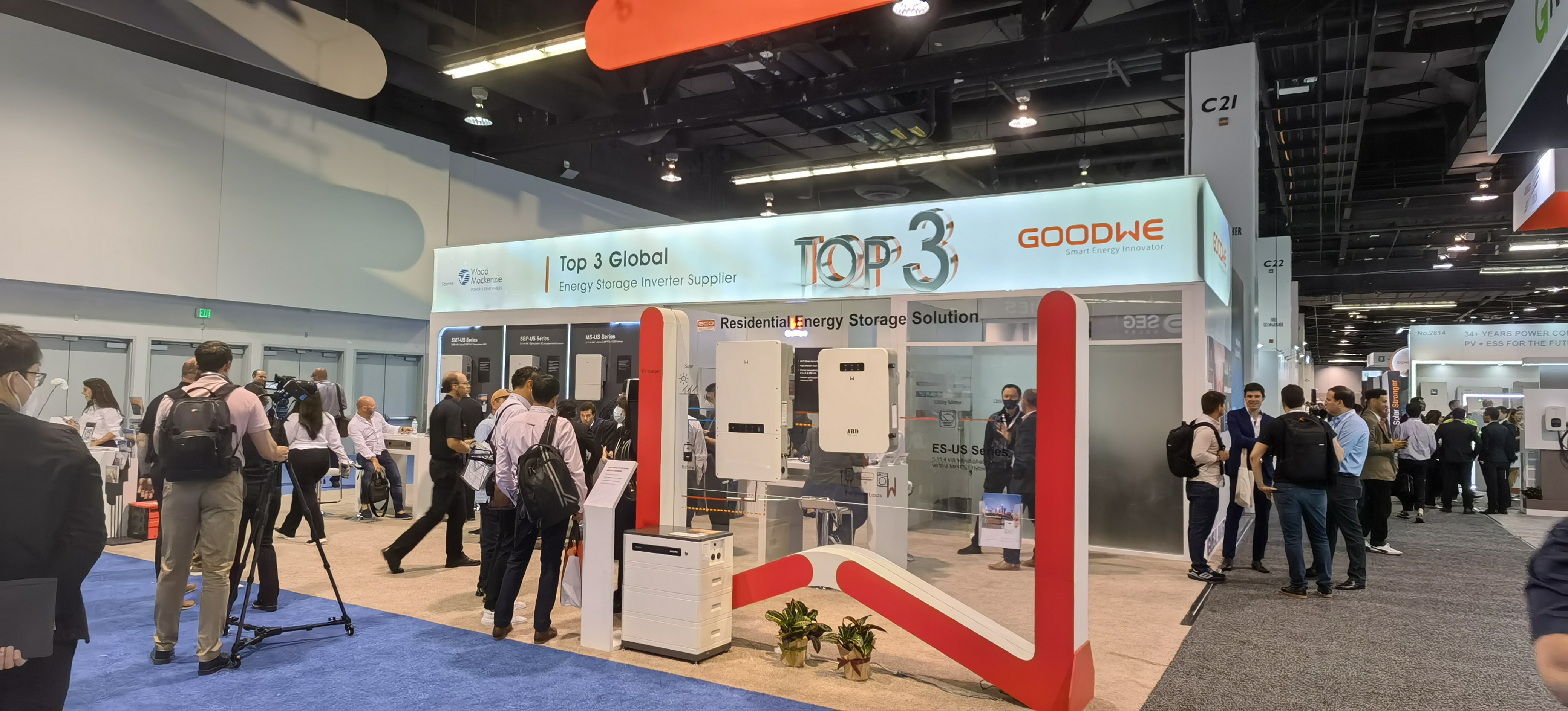 图2-GoodWe at RE+2022.jpg